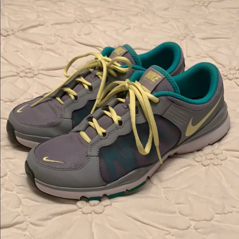 *CLOSET CLEANOUT* Nike Training Flex Sneakers